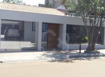 Casa · 286m² · 4 Quartos · 3 Vagas · Casa em Bandeirantes, Londrina/PR de 286m² 4 quartos à venda por R$ 840.000,00