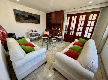 Casa · 200m² · 4 Quartos · 2 Vagas · Casa em Icaraí, Niterói/RJ de 200m² 4 quartos à venda por R$ 980.000,00