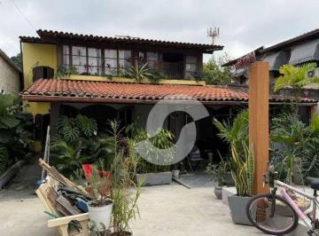 Casa · 210m² · 4 Quartos · Casa em Serra Grande, Niterói/RJ de 210m² 4 quartos à venda por R$ 800.000,00