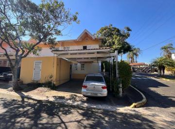 Casa · 187m² · 3 Quartos · 4 Vagas · Casa em Jardim Marilu, Carapicuíba/SP de 187m² 3 quartos à venda por R$ 870.000,00