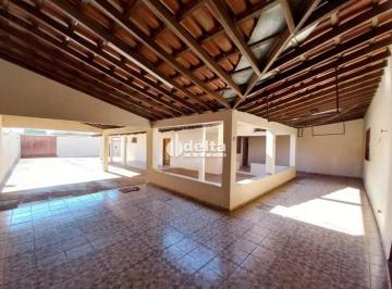 Casa · 431m² · 5 Quartos · 10 Vagas · Casa residencial com 5 quartos sendo 1 suíte disponível para locação no bairro Nossa Senhora das Gra