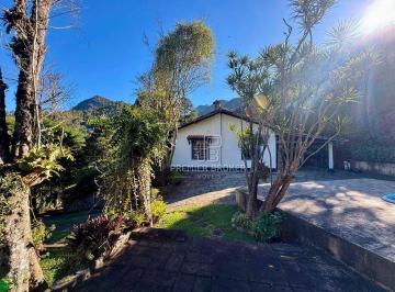 Casa · 280m² · 5 Quartos · 3 Vagas · Casa em Parque Do Ingá, Teresópolis/RJ de 280m² 5 quartos à venda por R$ 950.000,00