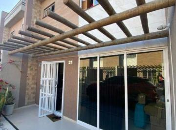 Casa · 107m² · 4 Quartos · 1 Vaga · Casa em Icaraí, Caucaia/CE de 107m² 4 quartos à venda por R$ 400.000,00