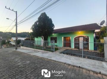 Casa · 150m² · 4 Quartos · 4 Vagas · Casa em Água Verde, Blumenau/SC