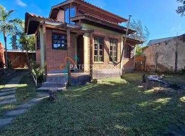 Casa · 80m² · 2 Quartos · 2 Vagas · Casa charmosa em Ibiraquera, Imbituba/SC