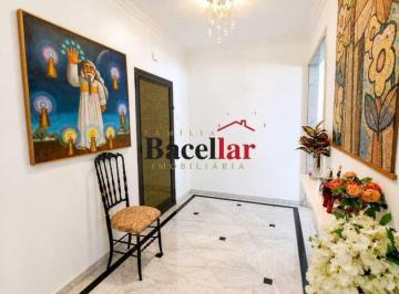 Apartamento · 205m² · 4 Quartos · 1 Vaga · Apartamento 4 Quartos, com vaga- Copacabana