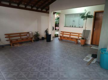 Casa · 226m² · 4 Quartos · 4 Vagas · Sobrado para venda em Residencial Mombaca de 226.00m² com 4 Quartos, 1 Suite e 4 Garagens