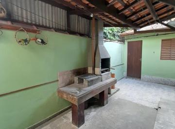 Casa · 152m² · 4 Quartos · 2 Vagas · Casa para venda em Centro de 152.00m² com 4 Quartos, 3 Suites e 2 Garagens