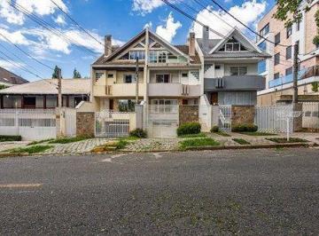 Casa · 254m² · 3 Quartos · 4 Vagas · Sobrado para venda em Hugo Lange de 254.00m² com 3 Quartos, 1 Suite e 4 Garagens