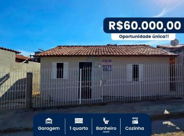 Casa · 102m² · Casa Padrão em Dores do Indaiá