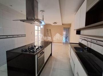 Casa · 131m² · 3 Quartos · Sobrado 3 quartos com área de lazer