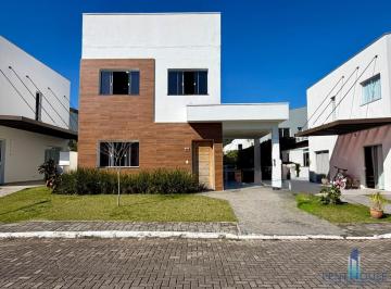 Casa · 150m² · 3 Quartos · 2 Vagas · Casa em Condomínio para Venda em Balneário Camboriú, São Judas Tadeu, 3 dormitórios, 1 suíte, 3 banh