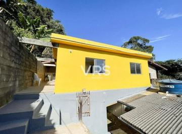 e79abe12a2593691d3095572891e5c4b47b23d16 · Casa com 3 dormitórios para alugar, 70 m² por R$ 1.880,00/mês - Artistas - Teresópolis/RJ