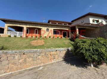 1ae32a06193ca7626f3c8e988b2f2265.jpg · Cond. fechado de 550m² com 5 quartos