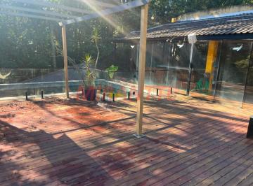 d52e66b0f2aa14fd5307d1e0f3ec13db.jpg · Sobrado de 700m² com 5 quartos