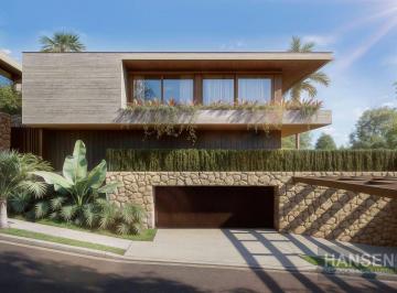 5c1f2ece559c08dc440a971562b11ea31f552022 · Casa com 3 suítes à venda, 438 m² por R$ 6.914.615 - América - Joinville/SC