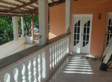 Casa de 3 quartos, Salvador · Casa 3/4 Ampla à Venda em Pernambués - Com Escritura.