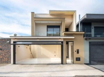 Casa · 260m² · 3 Quartos · 3 Vagas - Gato Imóveis · Casa em Cajamar, Casa no Portal dos Ipês em Cajamar/SP