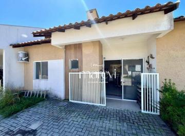 1b3bb64fc29e113a0154bab57002702f1f6edc68 · Casa com 2 Quartos em Condomínio no bairro Piçarras em Guaratuba/PR