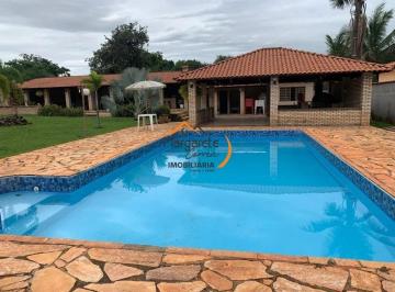 Casa de 4 quartos, Sobradinho · 4 Suítes, Varanda, Área de lazer com churrasqueira, piscina e salão, lote de 2700m²