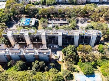 Apartamento de 3 quartos, Brasília · SQN 114 APARTAMENTO 175M2 COM 3 QTOS SENDO 2 SUÍTES E VAGA DE GARAGEM