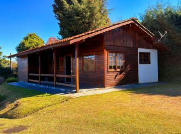 Casa de 2 quartos, Campos do Jordão · Lindo Chalé à venda no Jardim Cataguases em Campos do Jordão!