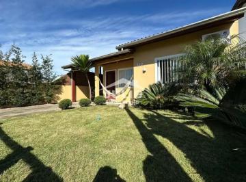 Casa · 142m² · 2 Quartos · 2 Vagas · Casa de Praia com 142m², 2 dorm. no bairro Capão do Cravo em Passo de Torres