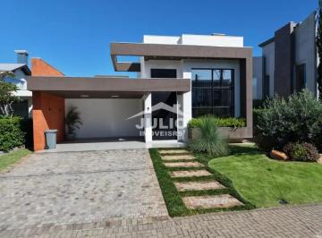 Casa · 220m² · 4 Quartos · 2 Vagas · Casa em Condomínio com 220m², 4 dorm. no bairro em Capão da Canoa