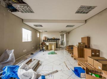 Comercial · 200m² · 2 Vagas · Loja na Rua Clodomiro Amazonas, 801 - Sobreloja • 200 m²