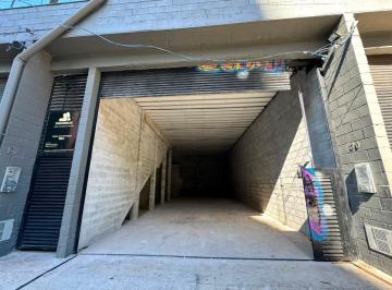 Comercial · 270m² · Galpão na Rua Caquemon, 34 - loja 4 • 270 m²
