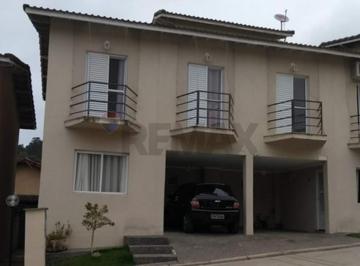 Casa · 107m² · 3 Quartos · 2 Vagas · Sobrado completo em condomínio tranquilo em São Roque