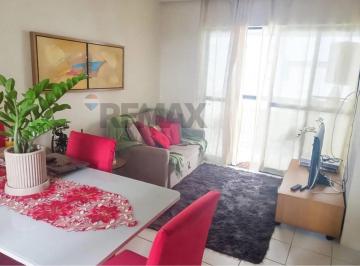 Apartamento · 42m² · 1 Quarto · 1 Vaga · Apartamento reformado em Piedade de 1 quarto com 42m² a 70 metros da praia