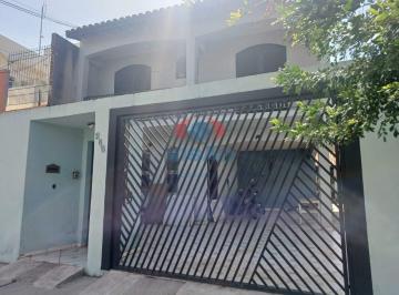 Casa · 236m² · 3 Quartos · 6 Vagas · Sobrado a venda com 03 dormitórios e uma suíte no Jardim Regina em Indaiatuba/SP