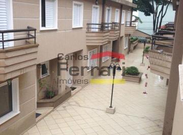 Casa · 243m² · 3 Quartos · 4 Vagas · Casa em condomínio fechado com 3 dormitórios (1 suíte) e 4 vagas de 243m2 na Ped