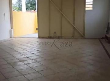 Comercial · 250m² · 4 Vagas · Galpão Comercial - Vila São Bento - 250m².