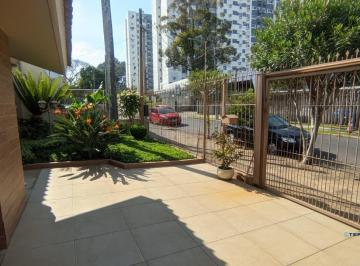 Casa · 250m² · 3 Quartos · 2 Vagas · Casa com 3 Dormitórios, Suíte e 2 vagas de garagem no São Sebastião