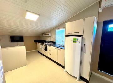 Apartamento · 35m² · 1 Quarto · 1 Vaga · Studio mobiliado com 35m² e vaga de garagem no Santa Mônica