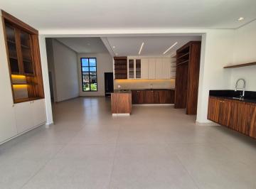 Casa · 190m² · 3 Quartos · 4 Vagas · Casa de condomínio espaçosa 3 suítes e piscina à venda no Residencial Laguna - Indaiatuba/SP