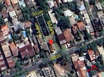 .jpg+2025-11-13 · Excelente terreno plano, medindo 10,50 metros de testada por 61,6 metros de comp