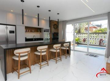 Casa · 140m² · 3 Quartos · 2 Vagas · Casa porteira fechada com 3 suítes na Zona Norte de Porto Alegre