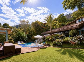 Casa · 665m² · 8 Quartos · 3 Vagas · Casa com 8 quartos em Itaipava, Petrópolis