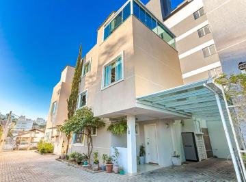 Casa de 3 quartos, Curitiba · BELÍSSIMO TRIPLEX COM ESPAÇO GOURMET E EXCELENTE LOCALIZAÇÃO NO BACACHERI