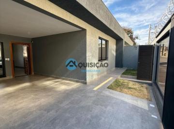 Casa · 3 Quartos · 2 Vagas · Casa 3 Quartos (1 Suíte)