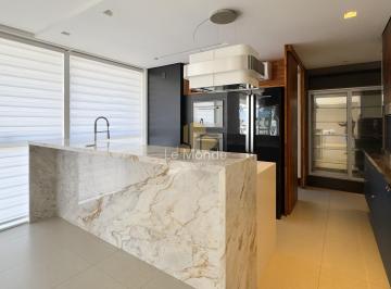Apartamento · 156m² · 3 Quartos · 3 Vagas · Duplex de Alto Padrão no Água Verde