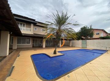 Casa de 5 quartos, Sobradinho · 5 quartos sendo 3 suítes e 2 semi suítes, spa, Churrasqueira, Piscina aquecida, sauna