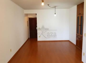 Apartamento · 84m² · 3 Quartos · 1 Vaga · Oportunidade - Apartamento - Centro - Residencial Logos II - 3 Dormitórios - 84m².