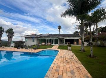 Casa · 598m² · 5 Quartos · Locação - Residência de luxo com 5 suítes e lazer completo – última oportunidade