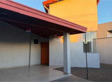Casa · 174m² · 3 Quartos · 2 Vagas · Casa à venda em Mogi Mirim - 3 quartos sendo 1 suíte - área gourmet (Residencial do Bosque) - Aceita