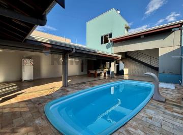 Casa · 162m² · 1 Quarto · 2 Vagas · Área de lazer de dois andares com Espaço Gourmet e Piscina à Venda No Jardim Santa Cruz -Mogi Guaçu-