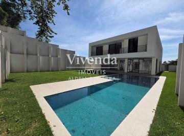 Casa · 586m² · 4 Quartos · 6 Vagas · Belíssimo Imóvel - Acabamento de Primeira